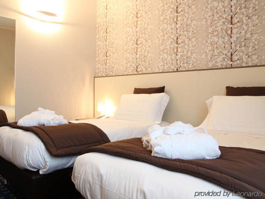 Hotel Tiziano - Gruppo Mini Hotel Milan Exterior photo