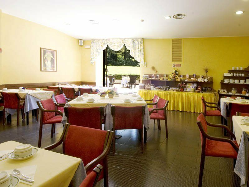 Hotel Tiziano - Gruppo Mini Hotel Milan Exterior photo